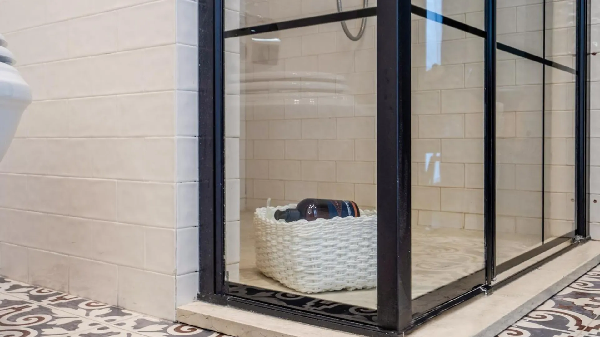Gasthuis Case Ospitali, Ks-Suites Milaan