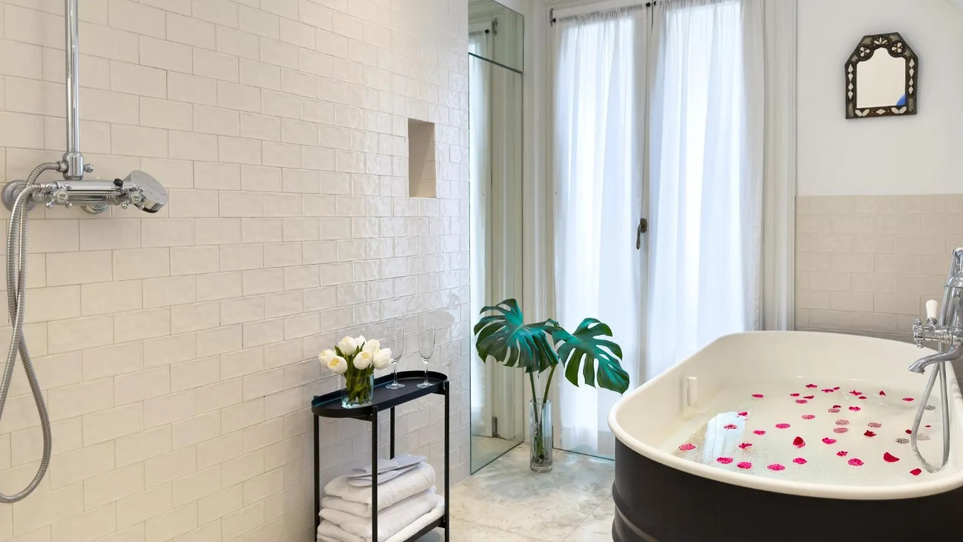 Case Ospitali, Ks-Suites Milaan