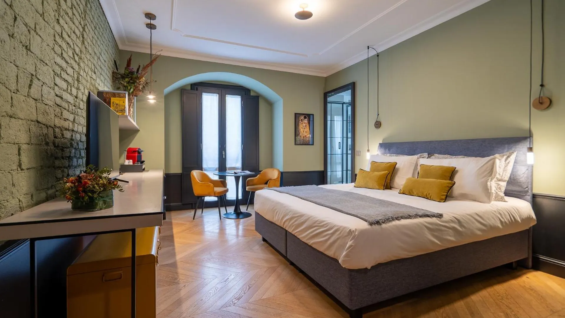 Case Ospitali, Ks-Suites ミラノ